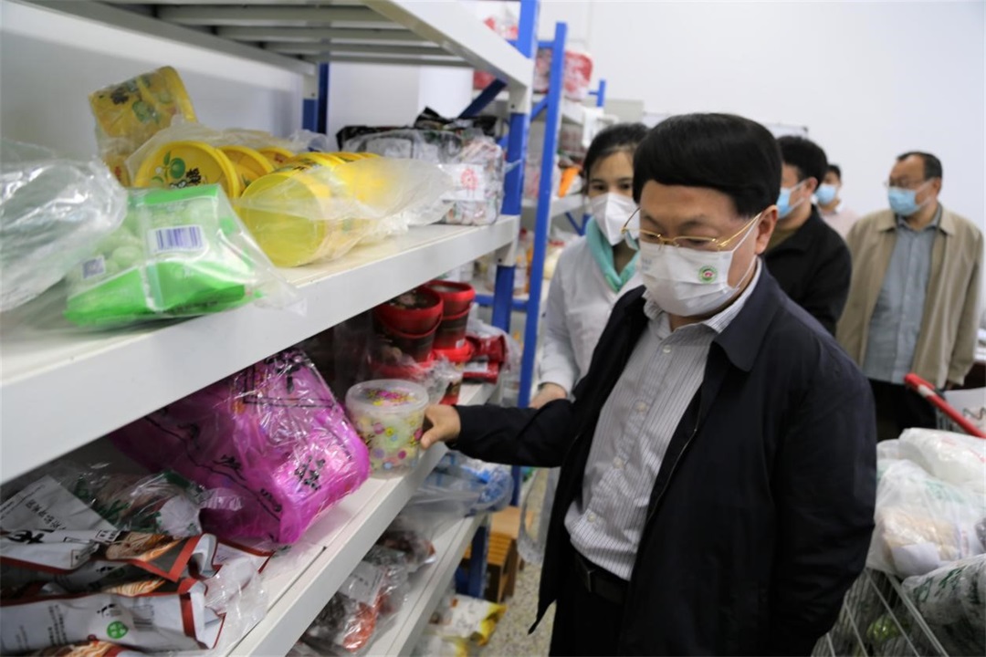 1652270131299084019.jpg 1(1).jpg