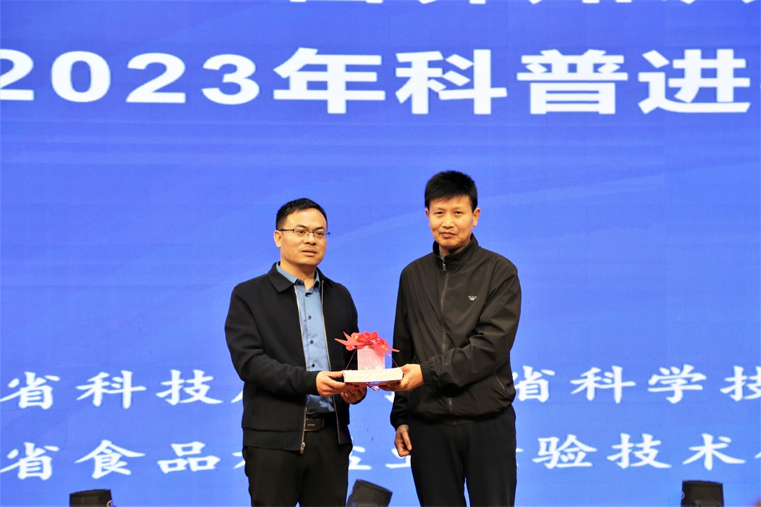 9e49829d-230e-4f73-9ac1-7af45c490277.jpg 5(1).jpg