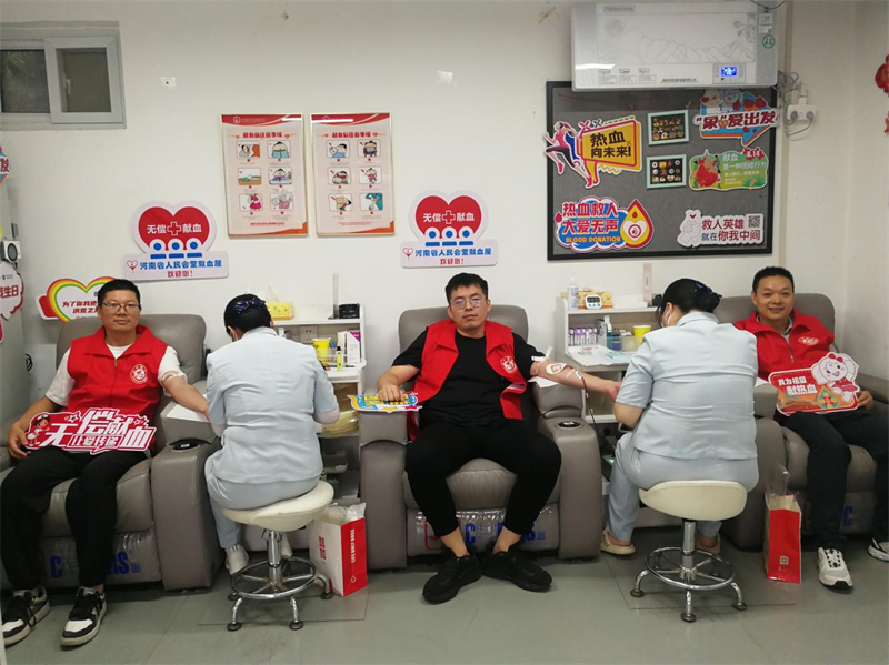 b424bbaf-cd77-47c3-8db2-99ba3615c46e.png 3(1).png